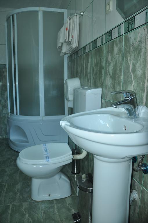 Hotel Brod Panini Велес Стая снимка