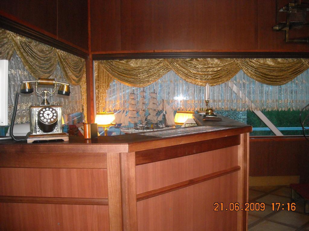 Hotel Brod Panini Велес Екстериор снимка